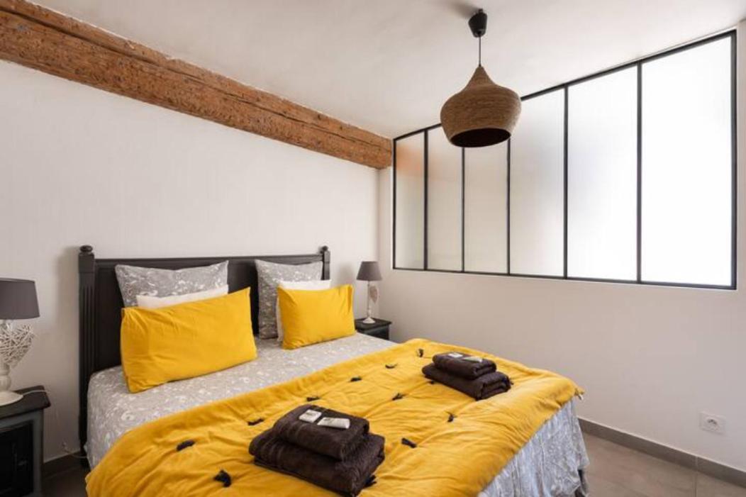 La Tour 1 Appartement Au Coeur Du Centre Ville LʼIsle-sur-la-Sorgue Exteriér fotografie