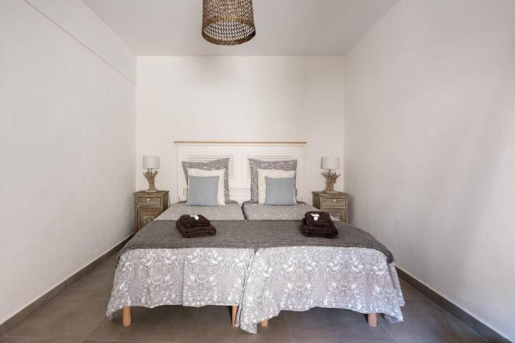 La Tour 1 Appartement Au Coeur Du Centre Ville LʼIsle-sur-la-Sorgue Exteriér fotografie